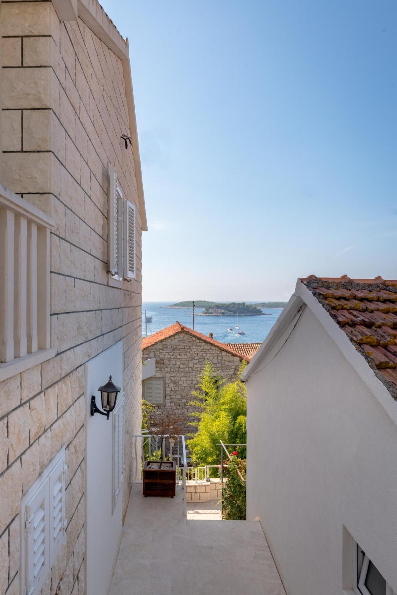 Ivkolina Hotel Hvar Town Luaran gambar