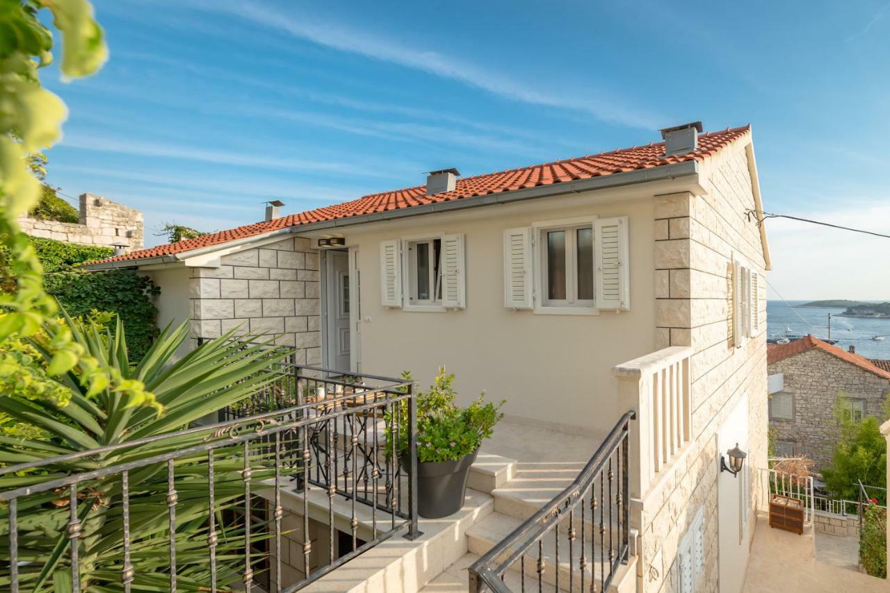 Ivkolina Hotel Hvar Town Luaran gambar